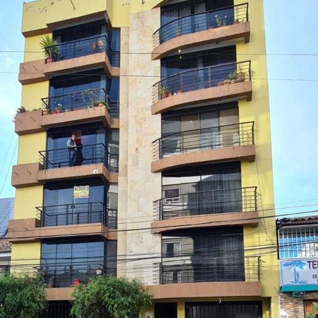 Condomínio Maria Esther 01